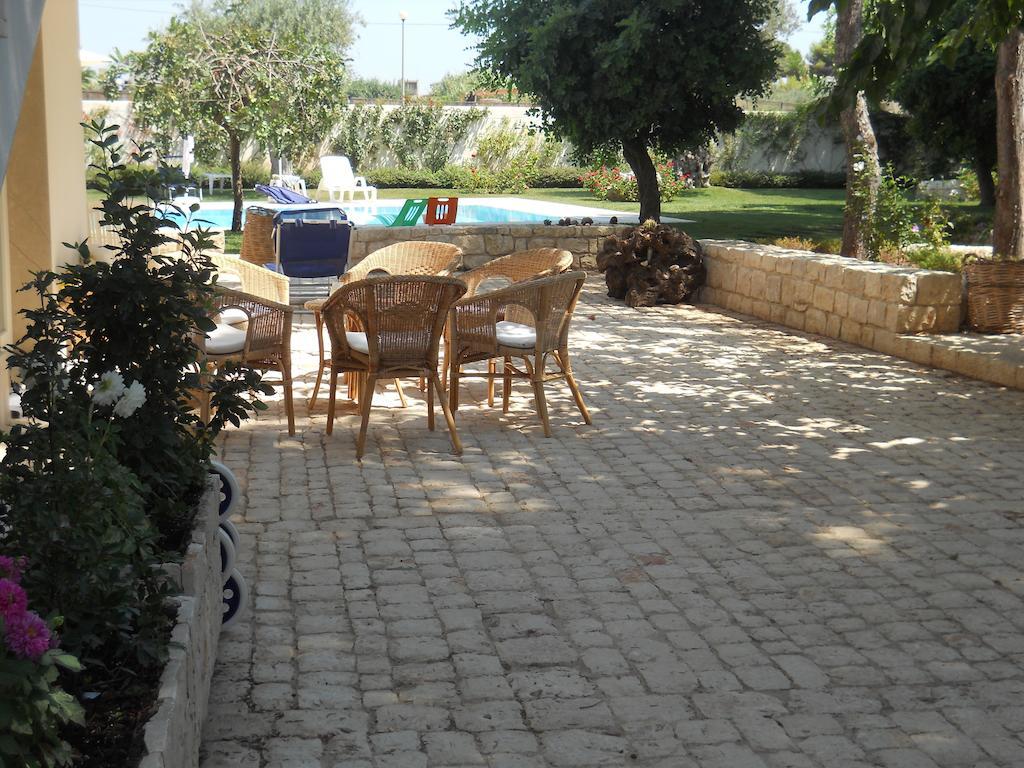 Il Giardino Dei Carrubi Villa Donnalucata  Bagian luar foto