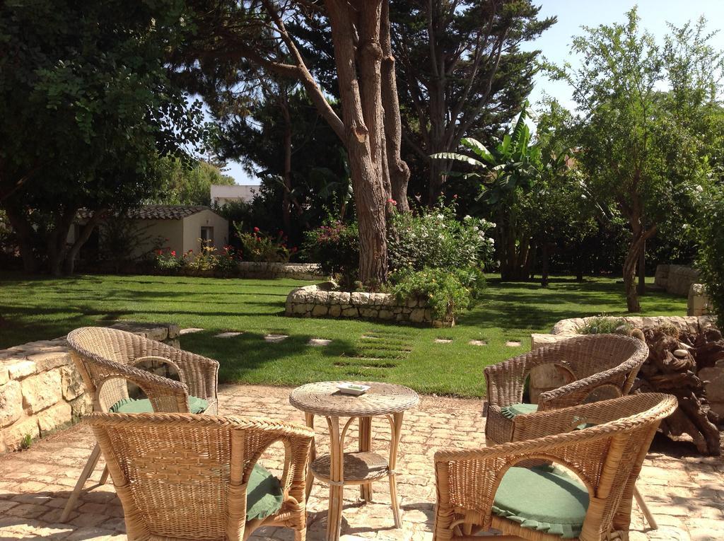 Il Giardino Dei Carrubi Villa Donnalucata  Bagian luar foto