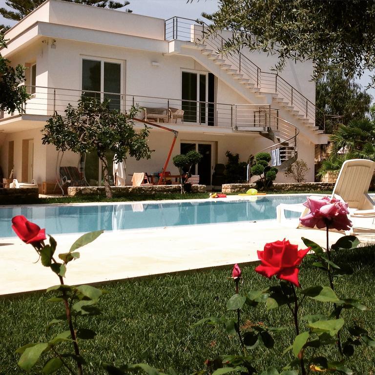 Il Giardino Dei Carrubi Villa Donnalucata  Bagian luar foto